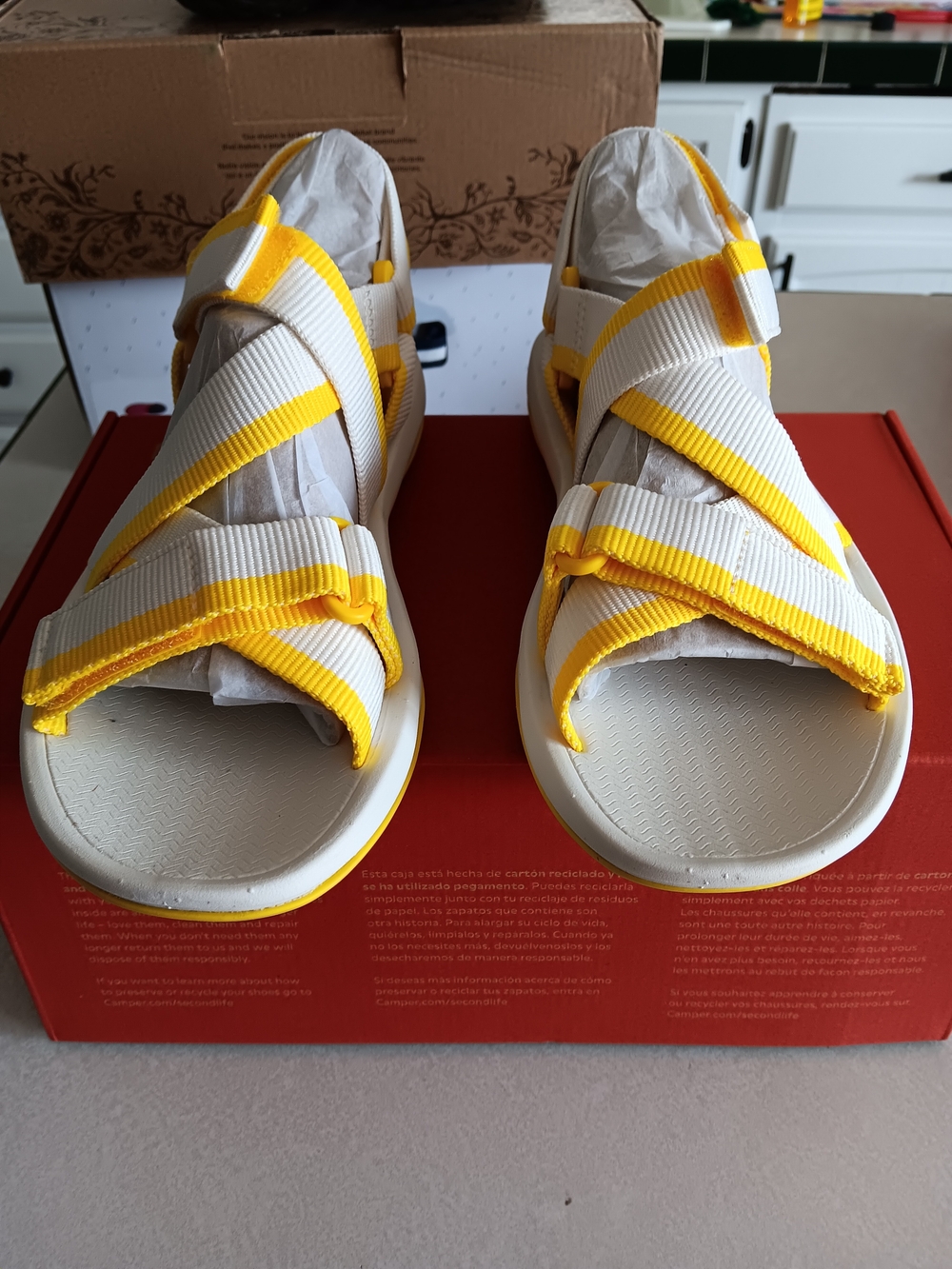 Camper Womens Size 9 Sandels